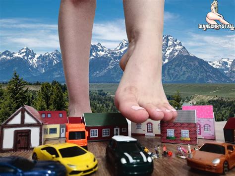 Come On Join The Fun by CelTon : r/Giantess .
